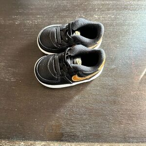 Infant Nike Force 1 Crib (CB) Shoes Black/Gold White CK2201 002 Baby Size 3C